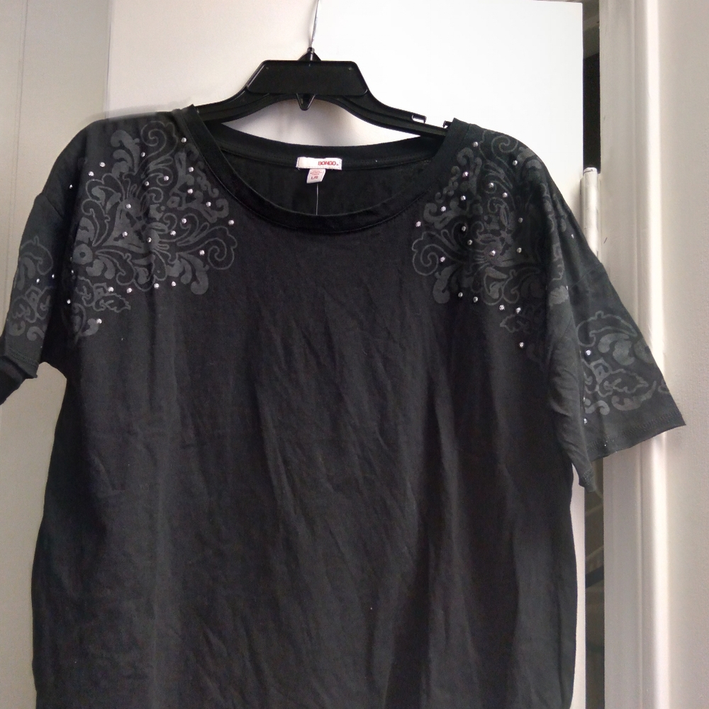 2 for $20 - NWT Black Bongo Top